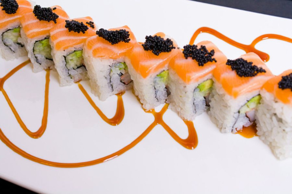 VERANO CON SABOR A MAR: UNA CENA A BASE DE SUSHI 