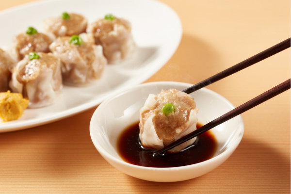 Cata de salsas: los sabores secretos que realzan tu sushi (y cómo combinarlas en Sushisom)