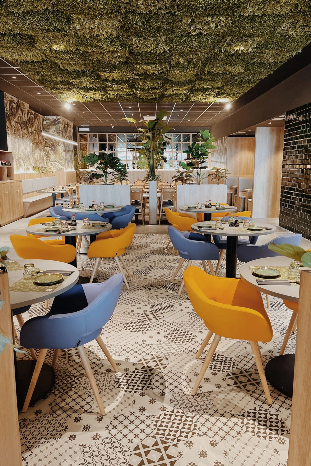 Decoración del restaurante — Sushisom Santander Bahía Real
