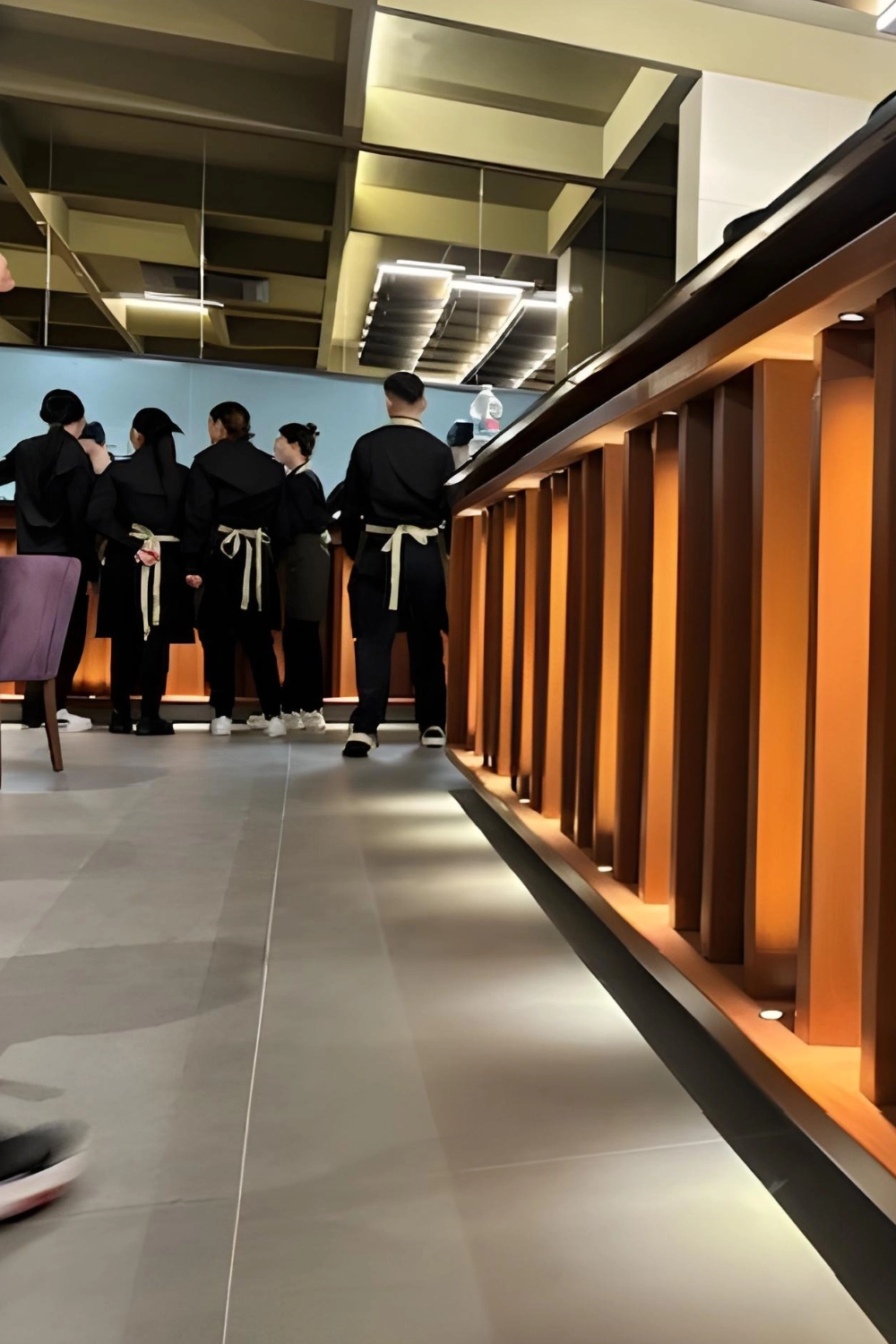 Equipo de cocina asiática — Sushisom Bilbao Intermodal